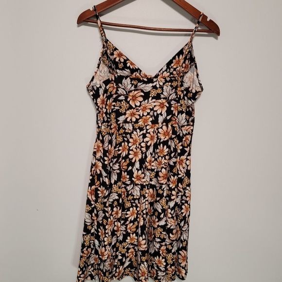 Lily Morgan Super Soft Floral Dress with Spaghetti Straps - Picture 5 of 10